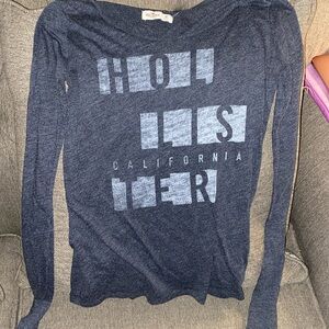 Hollister long sleeve shirt. Size Medium